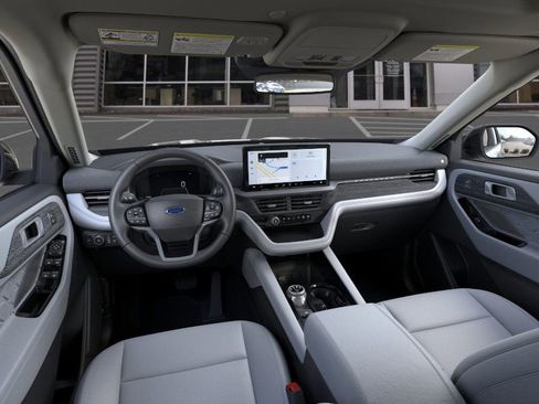 New 2026 Ford Explorer Platinum w/ LUX Leather Package image 9