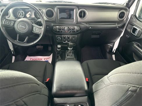 Certified 2023 Jeep Gladiator Sport image 17