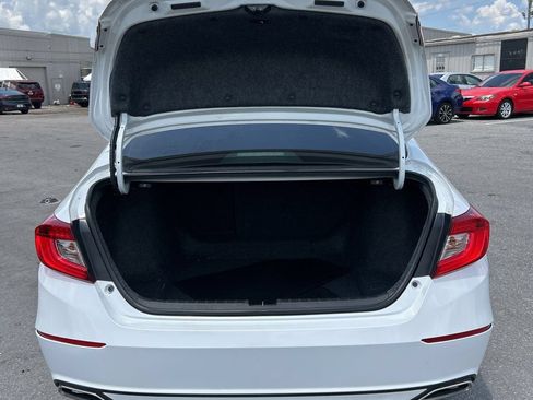 Used 2021 Honda Accord Sport image 9