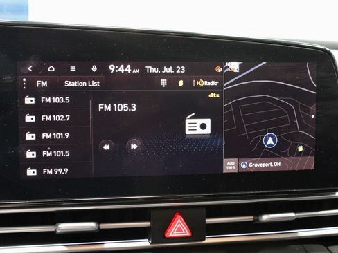 Used 2024 Hyundai Elantra SEL FWD image 4