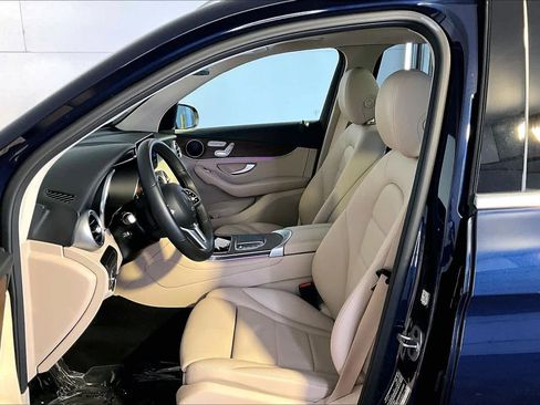Used 2022 Mercedes-Benz GLC 300 4MATIC image 9