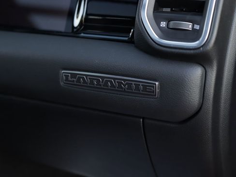 Used 2025 RAM 1500 Laramie w/ Night Edition image 38