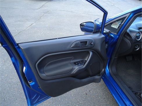 Used 2018 Ford Fiesta SE image 10