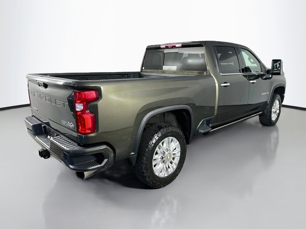 Used 2023 Chevrolet Silverado 3500 High Country w/ Technology Package AWD/4WD image 7