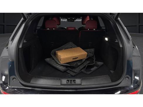 Used 2025 Lincoln Corsair Grand Touring w/ Equipment Group 301A AWD/4WD image 26