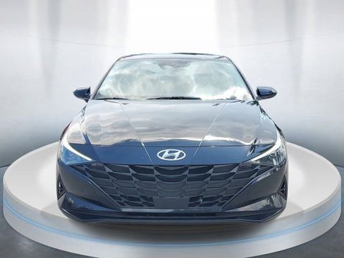 Certified 2023 Hyundai Elantra SEL w/ Convenience Package image 2