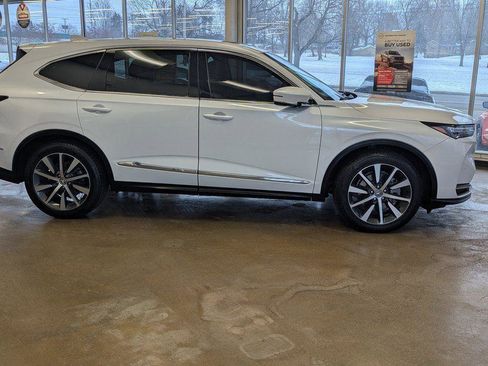 Used 2025 Acura MDX SH-AWD w/ Technology Package image 6