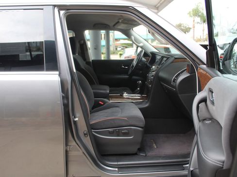 Used 2019 Nissan Armada SV image 11