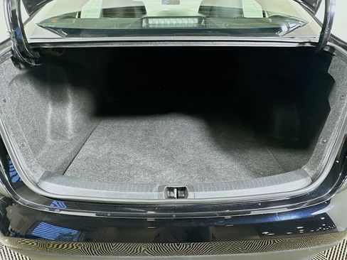 Used 2025 Toyota Corolla LE FWD image 27