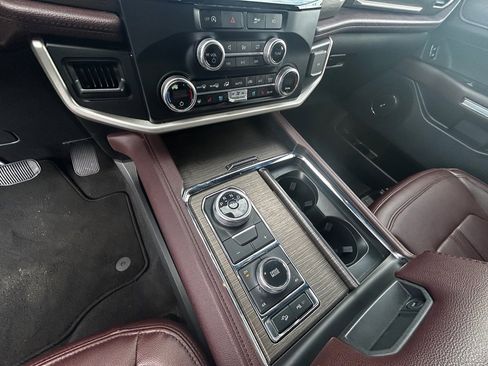 Used 2024 Ford Expedition Max Limited image 15