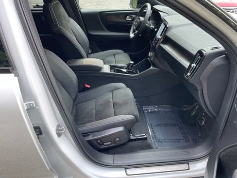 Certified 2023 Volvo XC40 Recharge Ultimate AWD/4WD image 13