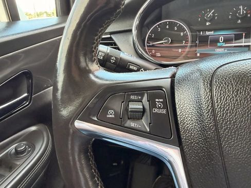 Used 2018 Buick Encore Essence FWD image 13