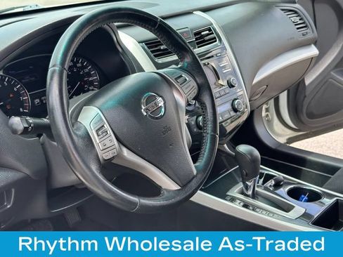 Used 2014 Nissan Altima 2.5 SV FWD image 24