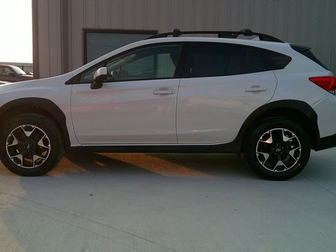 Used 2019 Subaru Crosstrek 2.0i Premium image 6