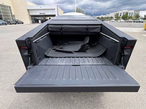Used 2024 Tesla Cybertruck Cyberbeast AWD/4WD image 30