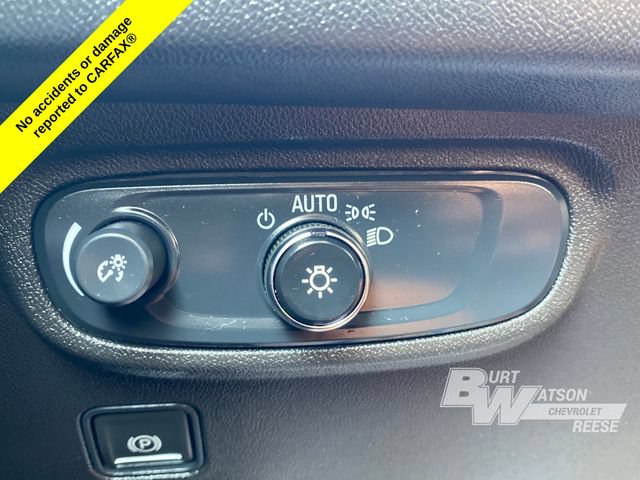 Used 2024 GMC Terrain SLE FWD image 35
