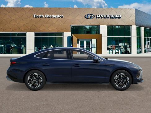 New 2026 Hyundai Sonata SEL FWD image 7