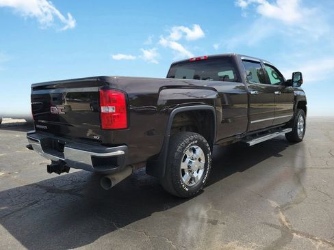 Used 2018 GMC Sierra 2500 SLT AWD/4WD image 6
