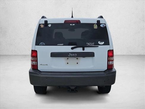 Used 2011 Jeep Liberty Renegade w/ Trailer Tow Class III Group image 6