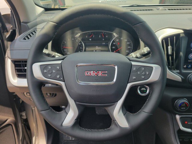 Used 2024 GMC Terrain SLT FWD image 14