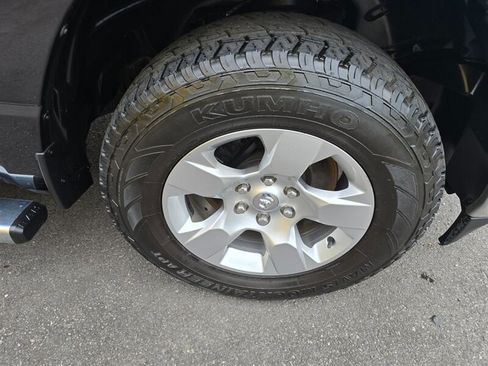 Used 2019 RAM 1500 Big Horn AWD/4WD image 25