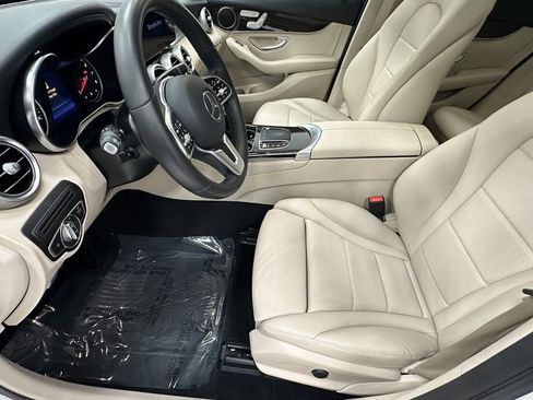 Used 2021 Mercedes-Benz GLC 300 image 9