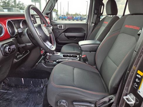 Used 2022 Jeep Wrangler Unlimited Rubicon AWD/4WD image 23