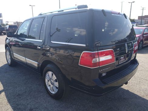 Used 2008 Lincoln Navigator 4WD image 7