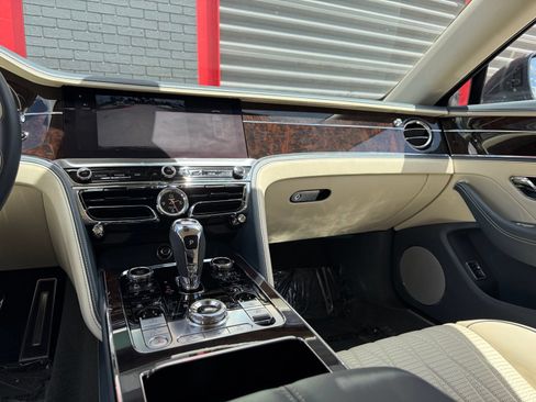 Used 2020 Bentley Flying Spur W12 AWD/4WD image 33