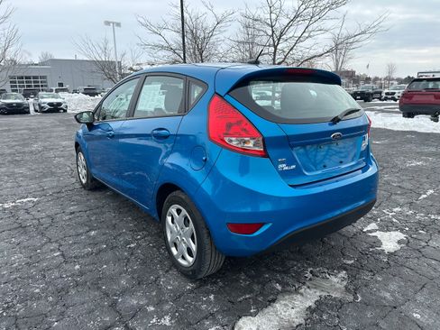 Used 2013 Ford Fiesta SE image 5