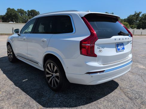 Used 2023 Volvo XC90 B6 Plus w/ Protection Package AWD/4WD image 5