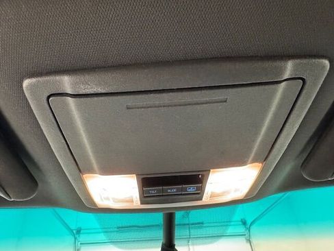 Used 2014 Ford Explorer Limited image 27