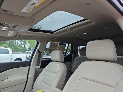 Used 2019 GMC Acadia Denali AWD/4WD image 33