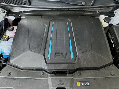 Used 2024 Hyundai Ioniq 5 SEL RWD image 33