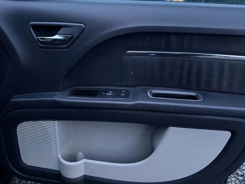 Used 2009 Dodge Journey R/T w/ Entertainment Group #2 image 29