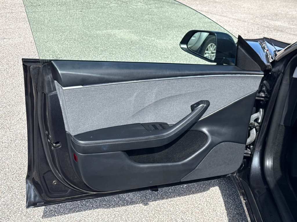 Used 2024 Tesla Model 3 Standard Range RWD image 13