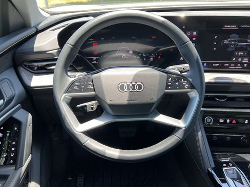 Certified 2025 Audi Q5 Premium w/ Premium Plus AWD/4WD image 18