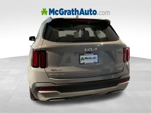 New 2026 Kia Sorento S w/ S Panoramic Sunroof Package image 5