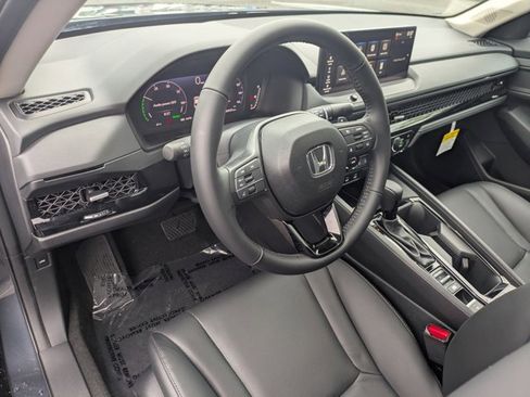 Used 2025 Honda Accord EX-L image 10