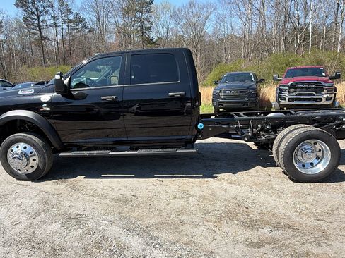 New 2026 RAM 5500 Tradesman w/ Chrome Appearance Group AWD/4WD image 11