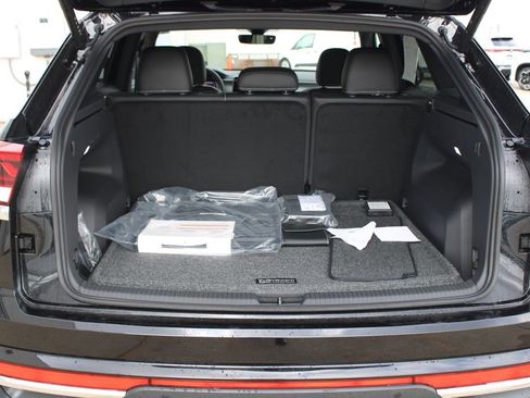 New 2026 Volkswagen Atlas Cross Sport SEL AWD/4WD image 21