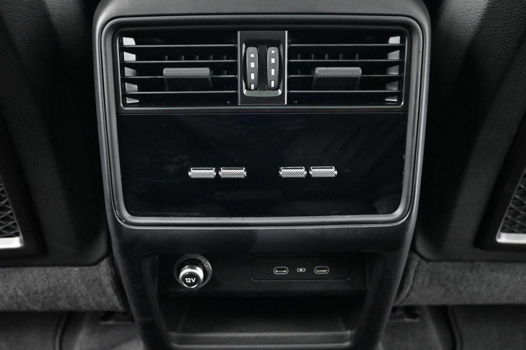 Used 2026 Porsche Cayenne AWD/4WD image 8