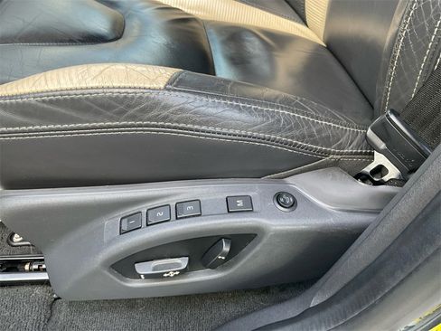 Used 2012 Volvo XC60 T6 R-Design image 16