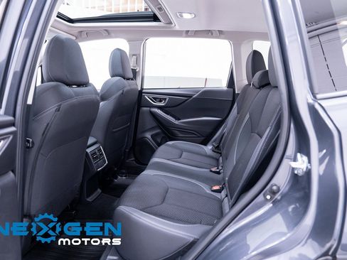 Used 2024 Subaru Forester Premium image 39