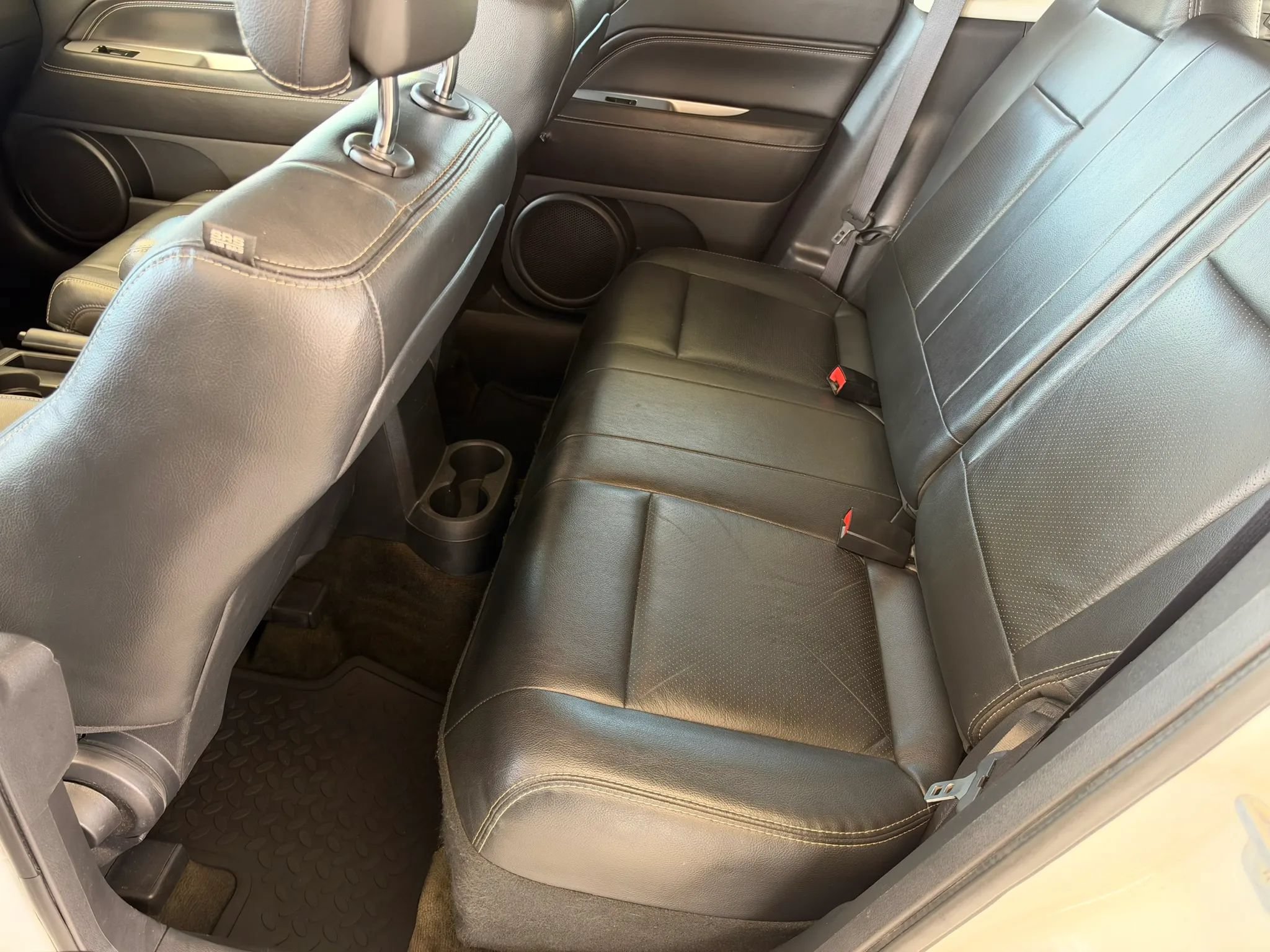 Used 2016 Jeep Compass High Altitude FWD image 11
