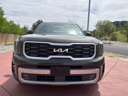 Used 2024 Kia Telluride SX Prestige AWD/4WD image 2