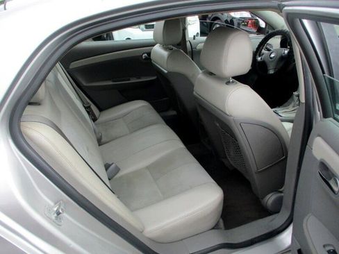 Used 2008 Chevrolet Malibu LT w/ HFV6 Engine Package FWD image 8