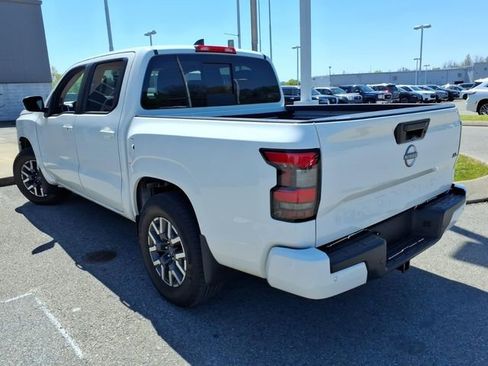 Certified 2024 Nissan Frontier SL w/ Technology Package image 4