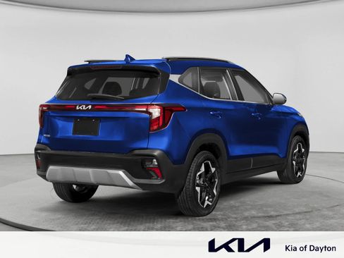 Used 2024 Kia Seltos EX AWD/4WD image 2