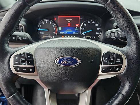 Used 2021 Ford Explorer Limited w/ Equipment Group 301A AWD/4WD image 14